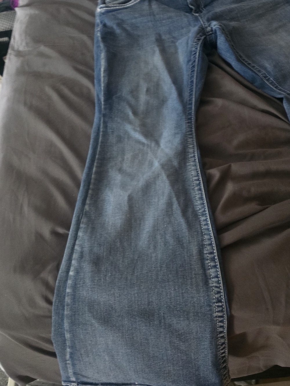 Sky Blue Flare Jeans with Embellished Back Pockets Size 11 Juniors - Picture 5 of 8